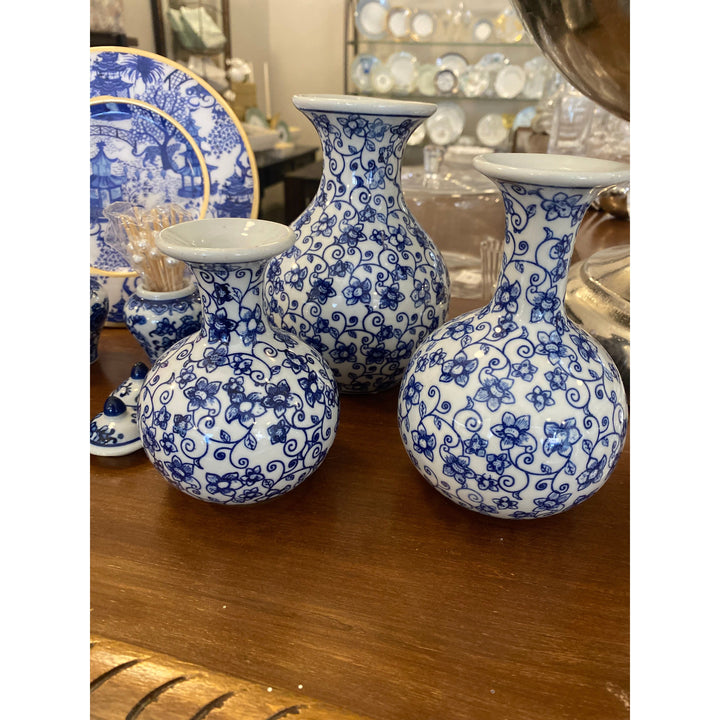 Assorted Blue and White Vase (set of 3)